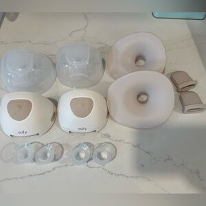 Eufy E20 Heated Wearable Breast Pump with Original Parts